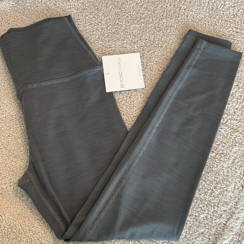 Beyond Yoga Heather Rib High Waisted Midi Legging